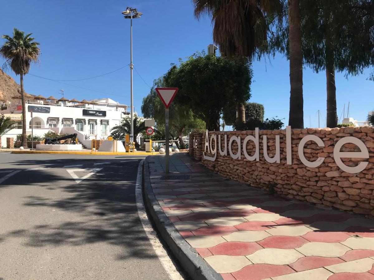 Acogedor Apartamento Recien Reformado En El Puerto Deportivo De Aguadulce 아구아둘세 외부 사진